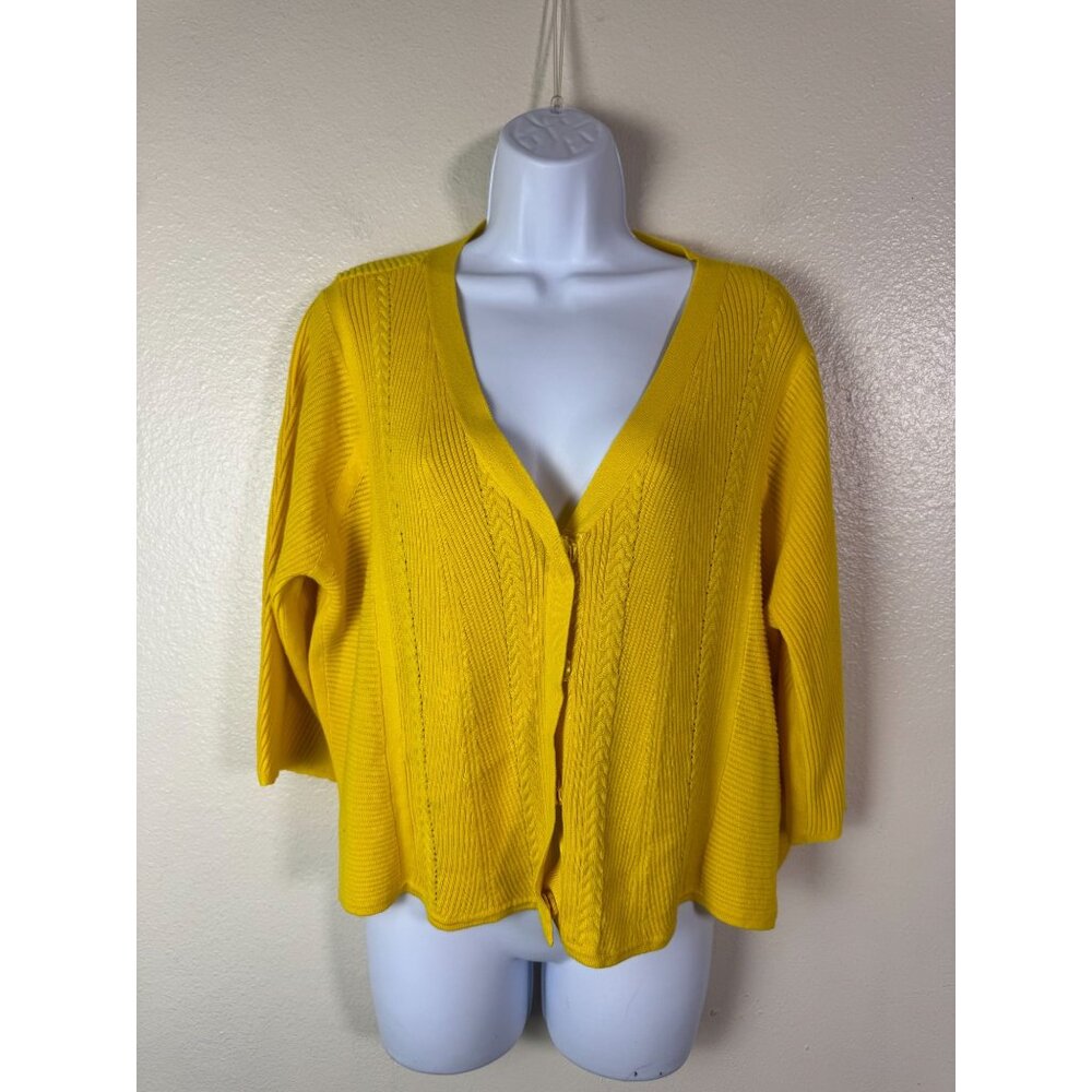 Cabi Sunny Sweater Cardigan Size XS Yellow Cable Knit Boxy Button Frint V-Neck